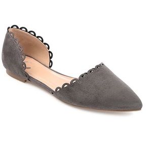 Scalloped suede ballet flat from the Jezlin collection. Size 5.5. Never worn